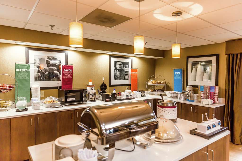Hampton Inn Oak Ridge Knoxville Restaurant photo