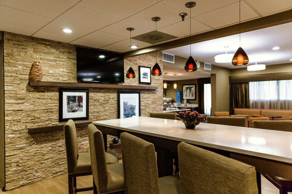 Hampton Inn Oak Ridge Knoxville Restaurant photo
